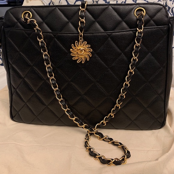 chanel vintage shoulder bag